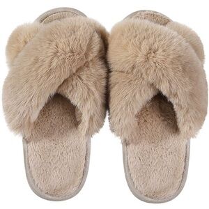 NIP Tan Woman’s Size 11.5-13 Slipper Slides